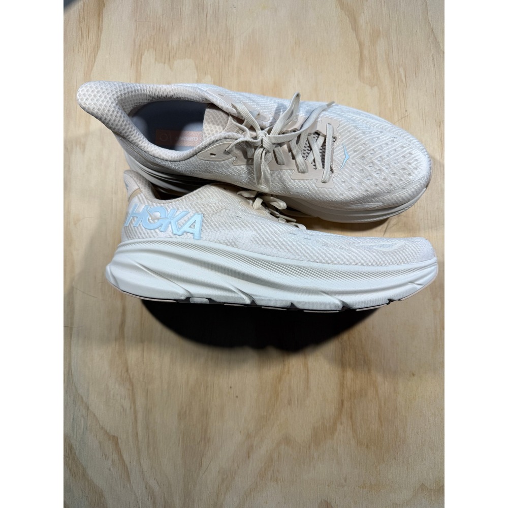 Hoka Clifton 9 Womens Running Shoes Sandstone Eggnog 1127896 SSEG Size 12B